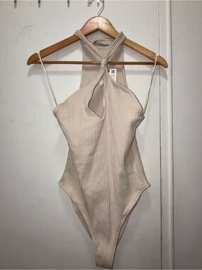 NWT Zara crisscross ribbed halter bodysuit cream beige large